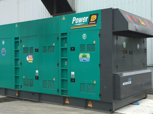 南宁升级发电机组的过程中需要注意哪些安全事项？